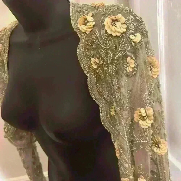 Moyna ~ intricate beaded formal sleeve jacket size M